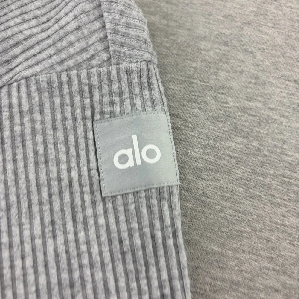 Alo Yoga Women XS Gray Ribbed Cropped Hoodie Long Sleeve Pullover Lounge Top